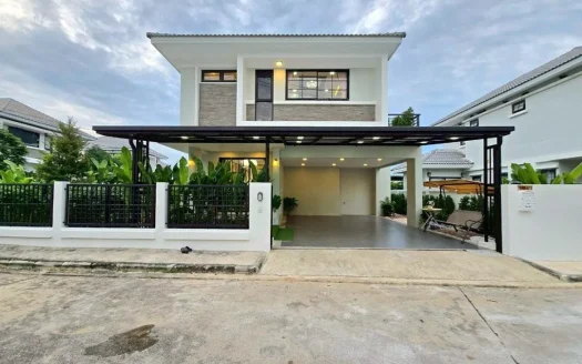 3 Bedroom House for Sale at Uraiwan Grand Villa, East Pattaya