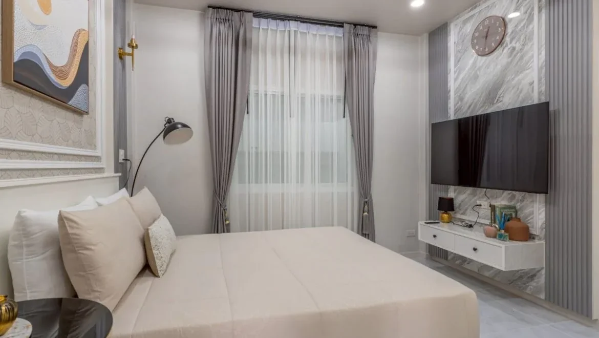 3 bedroom single house in chokchai village 5 east pattaya property for 14