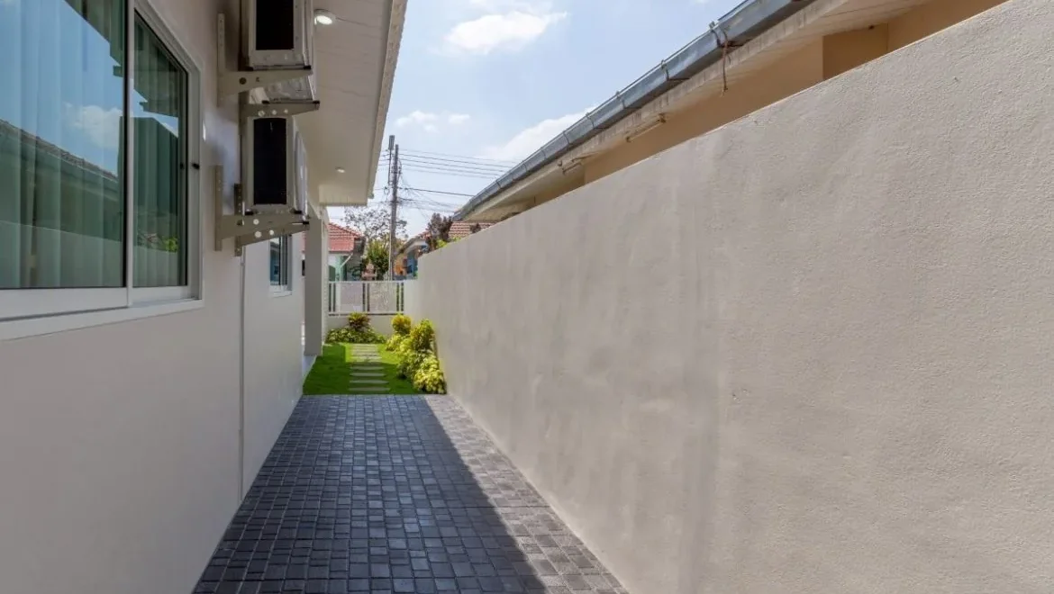 3 bedroom single house in chokchai village 5 east pattaya property for 16