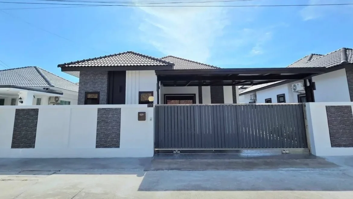 3 bedroom single house in ratanakorn village 17 east pattaya property 01