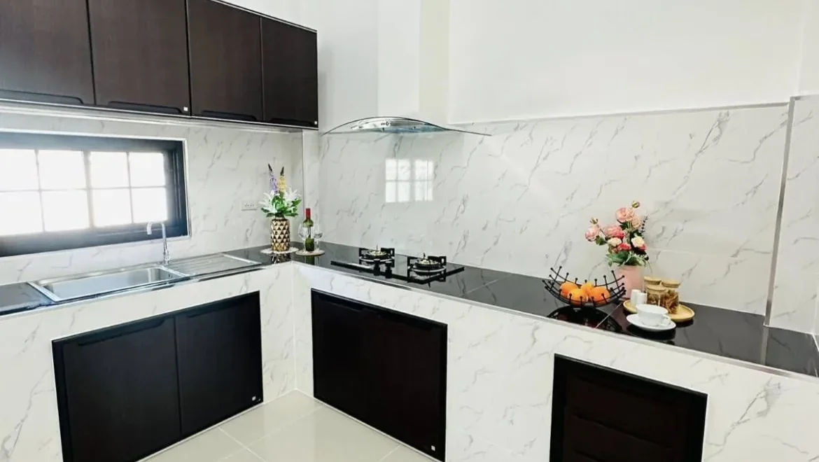 3bedrooms single house in rattanagorn village 8 in north pattaya prope 09
