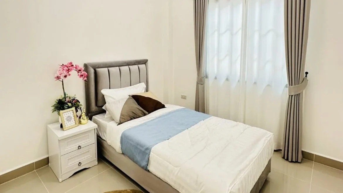 3bedrooms single house in rattanagorn village 8 in north pattaya prope 17