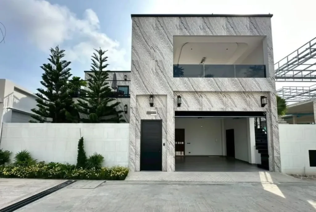 4 bedroom 2 storey luxury pool villa in villa trivana east pattaya pro 02