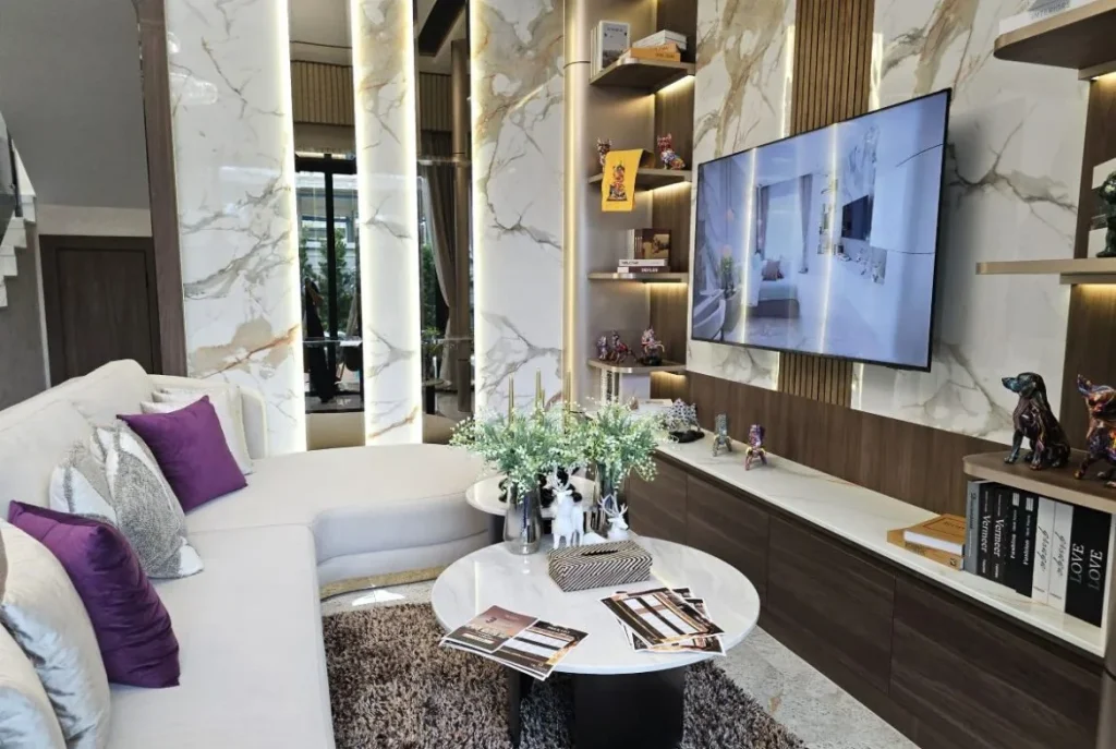 4 bedroom 2 storey luxury pool villa in villa trivana east pattaya pro 03