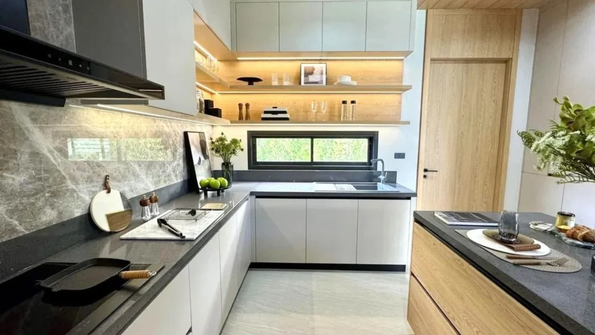 5 bedroom 2 storey luxury vista villa south pattaya pool villa propert 09
