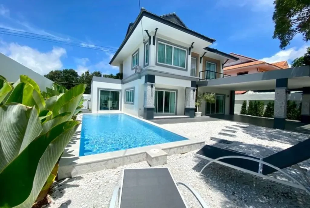 5 bedroom pool villa at Hansa Paradise Hill