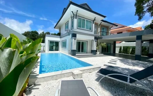5 Bedroom Pool Villa for Sale in East Pattaya &ndash; Hansa Paradise Hill