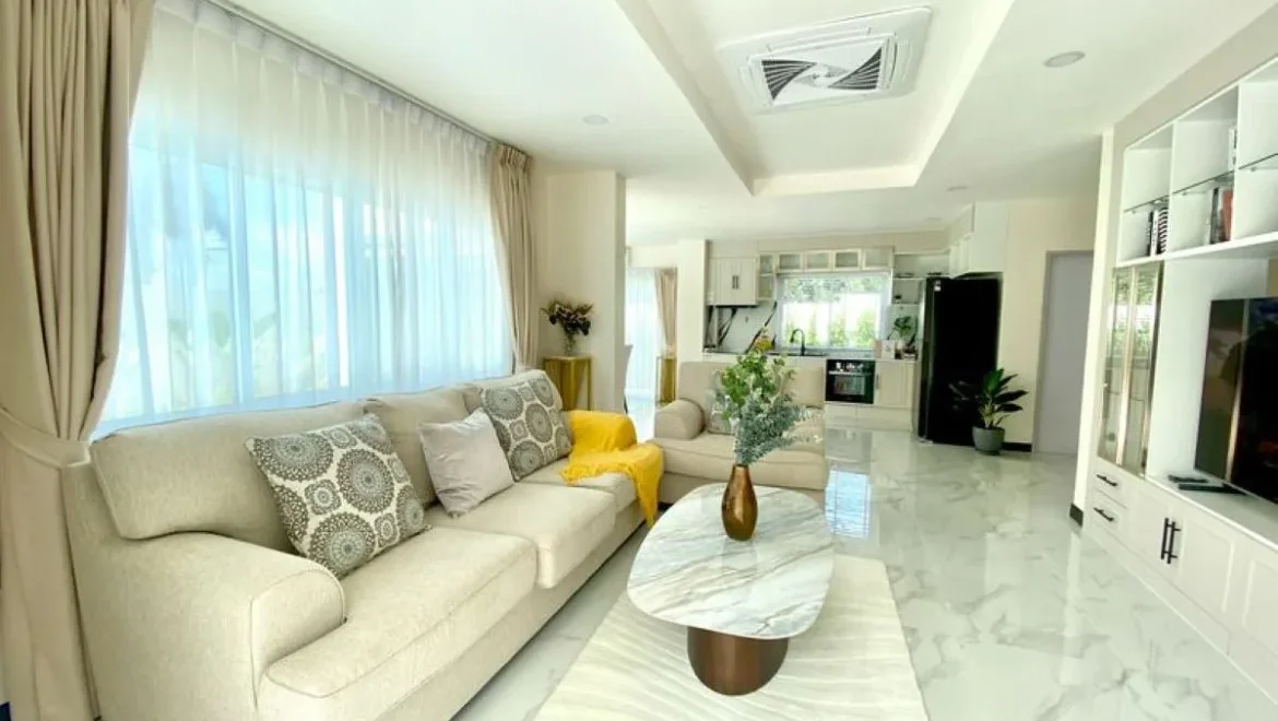5 bedroom 2 storey pool villa in hansa paradise village east pattaya j 04