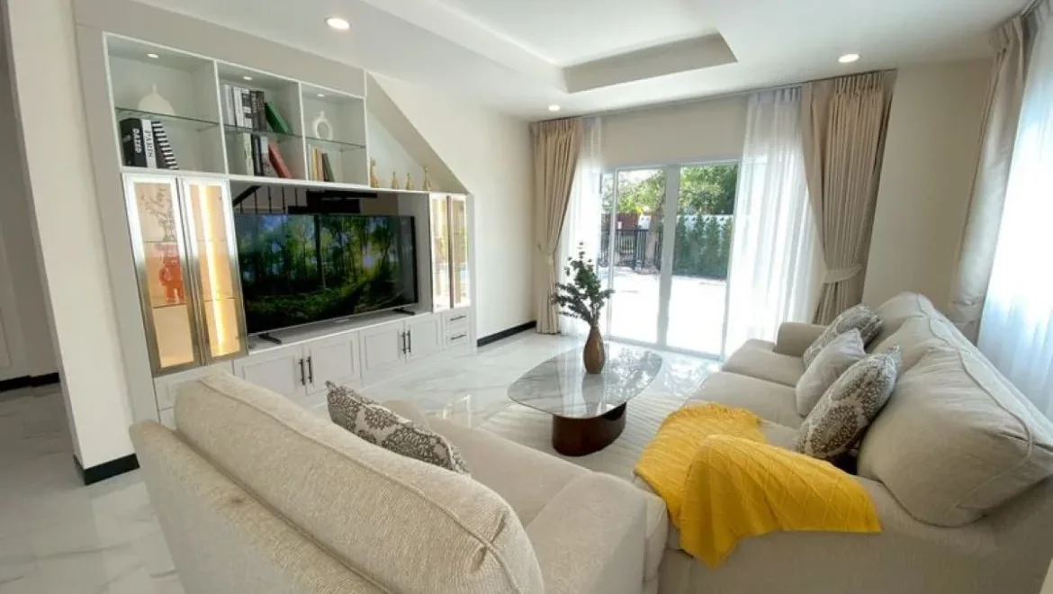 5 bedroom 2 storey pool villa in hansa paradise village east pattaya j 05