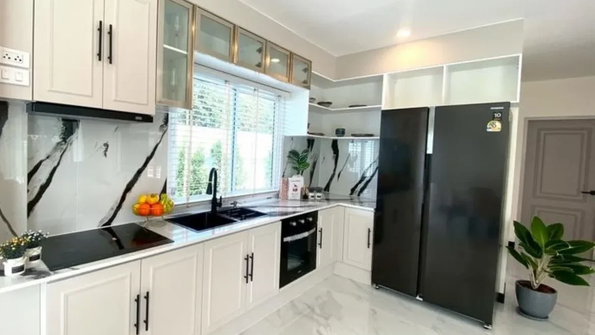 5 bedroom 2 storey pool villa in hansa paradise village east pattaya j 06
