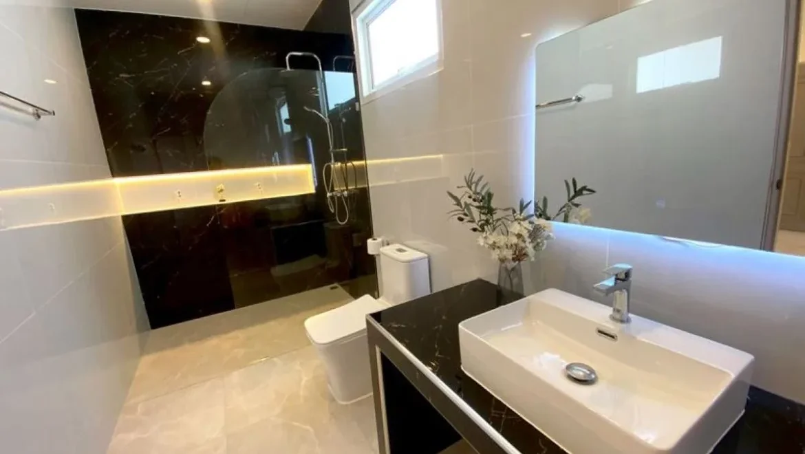 5 bedroom 2 storey pool villa in hansa paradise village east pattaya j 13