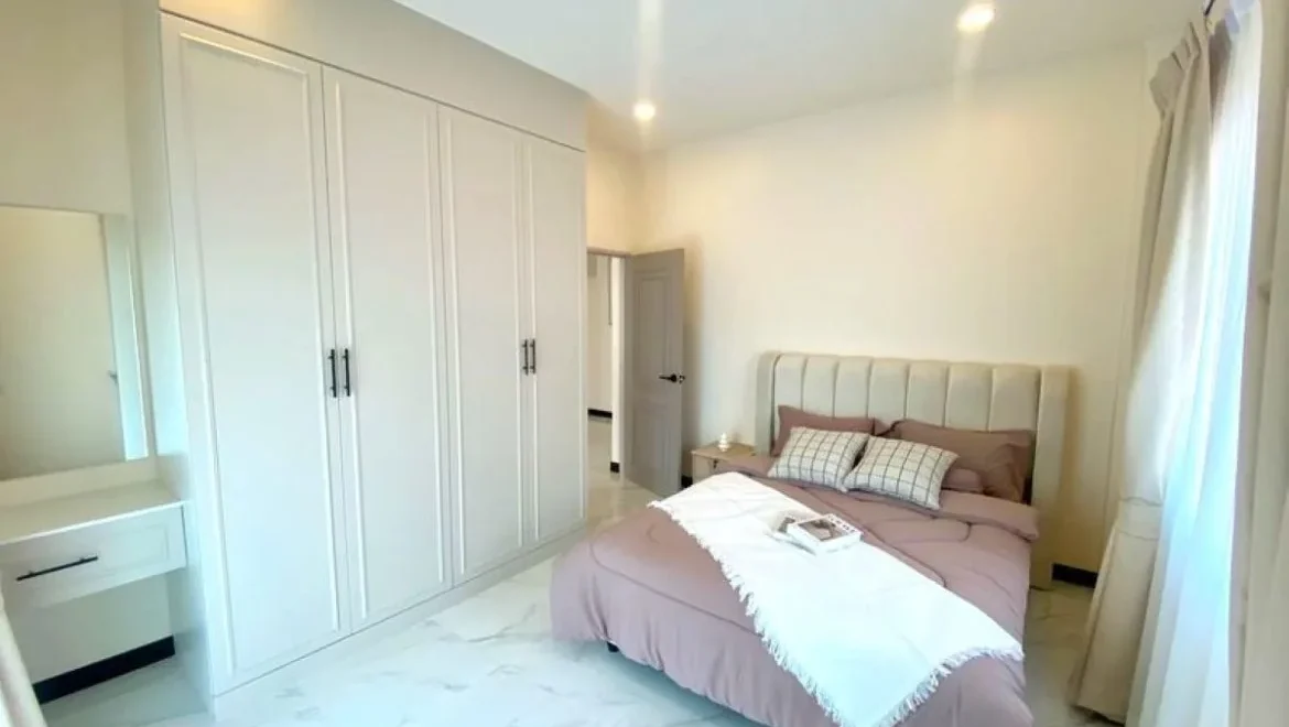 5 bedroom 2 storey pool villa in hansa paradise village east pattaya j 17