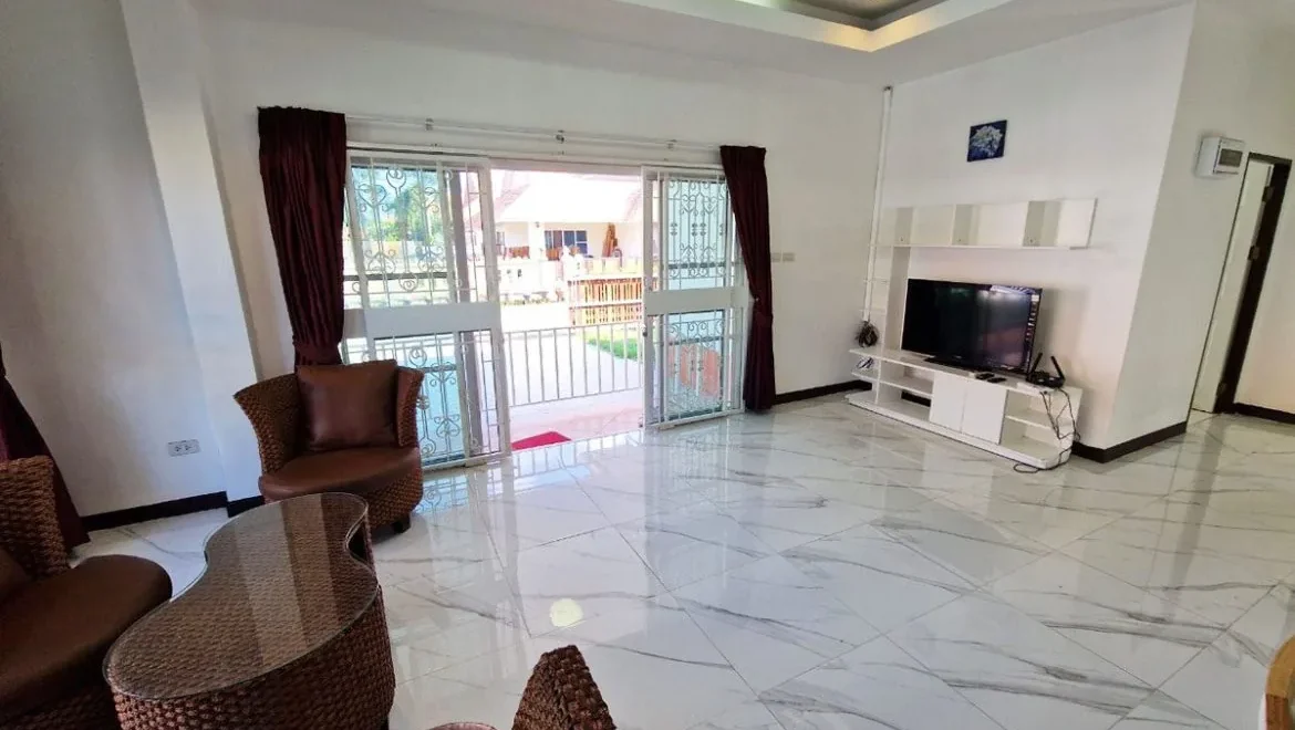 hs0965 villa single house rent in the ville jomtien property for sale 05