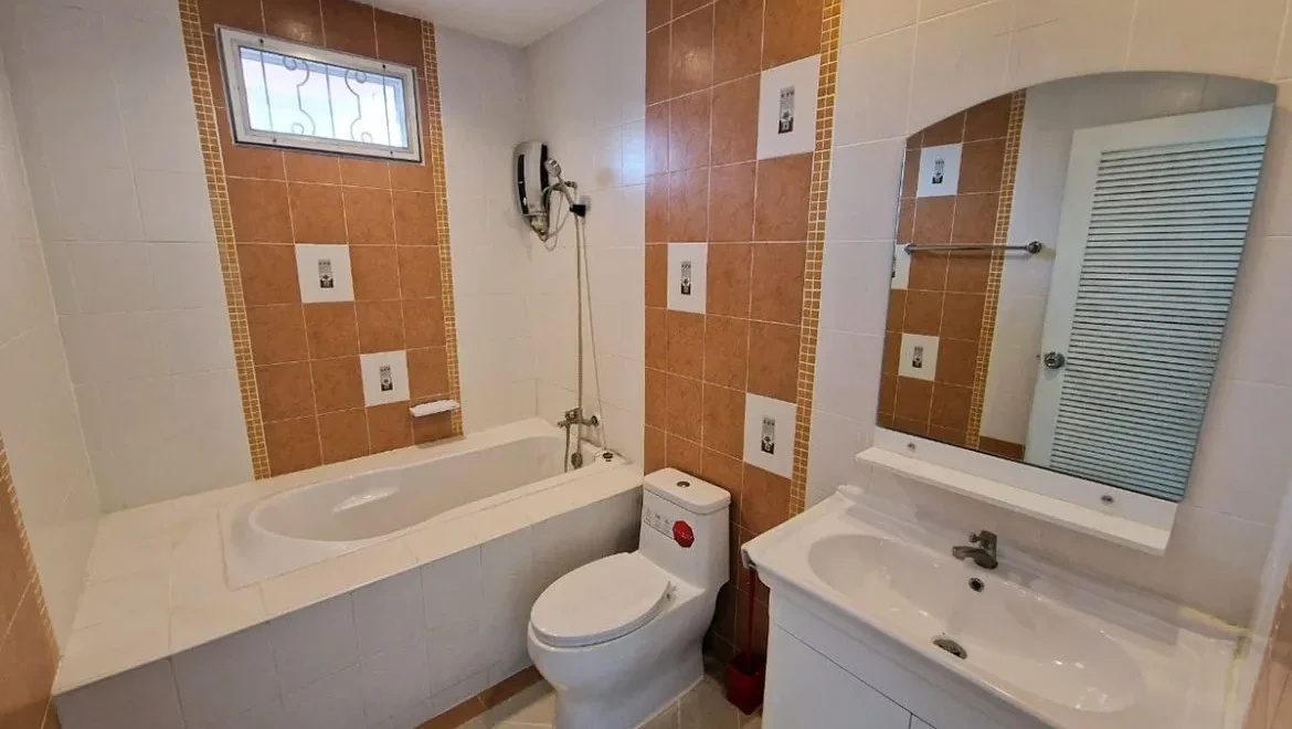 hs0965 villa single house rent in the ville jomtien property for sale 12