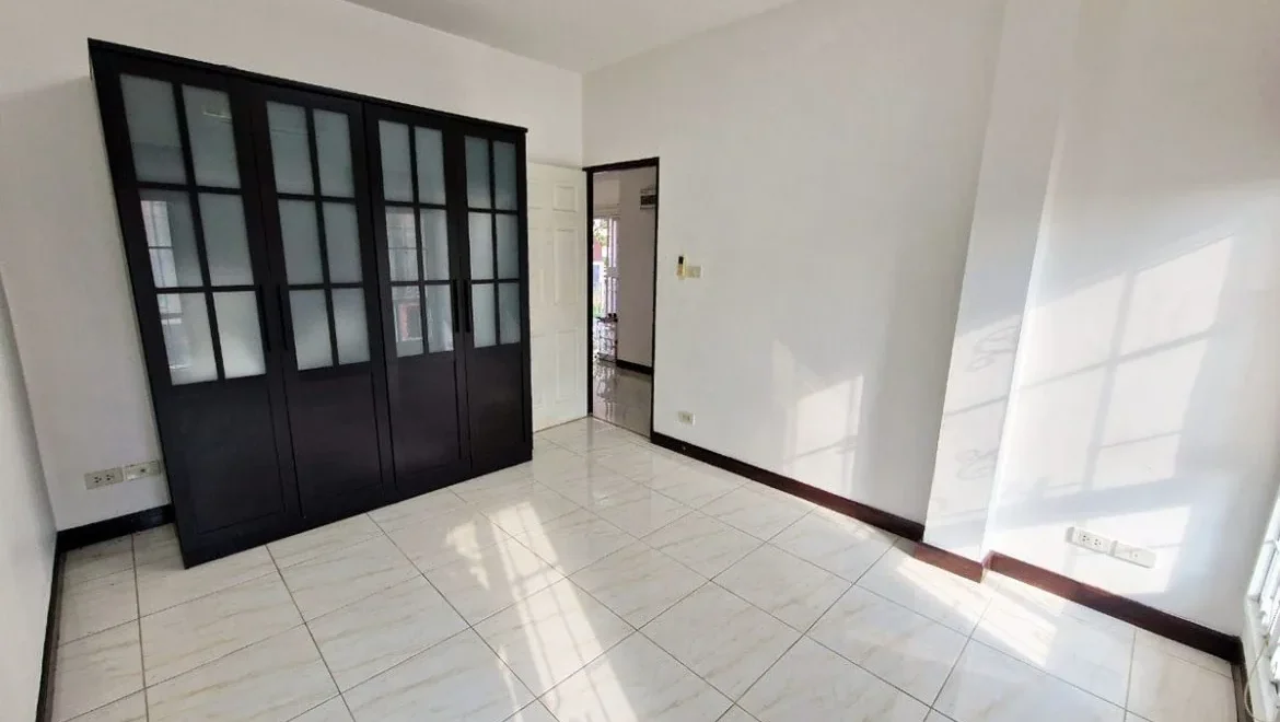 hs0965 villa single house rent in the ville jomtien property for sale 18