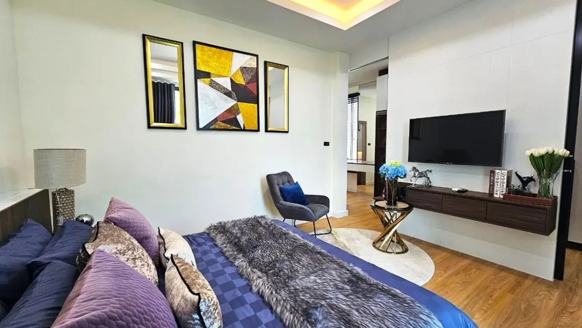 hs0989 4 bedrooms villa single house bang lamung pattaya property for 18