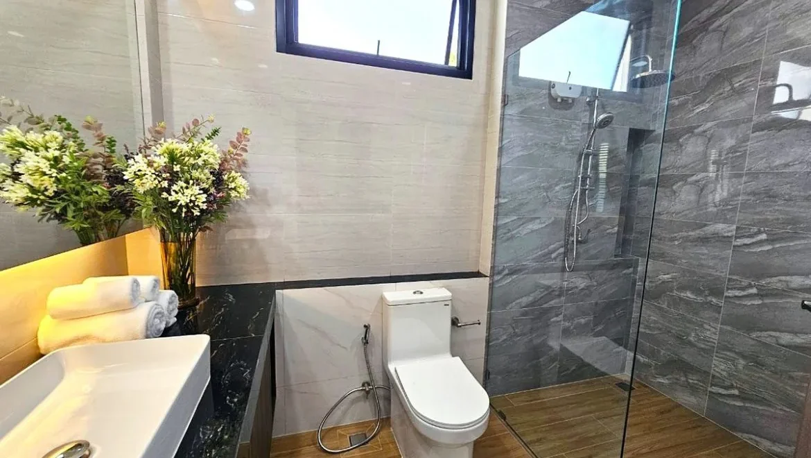 hs0989 4 bedrooms villa single house bang lamung pattaya property for 24