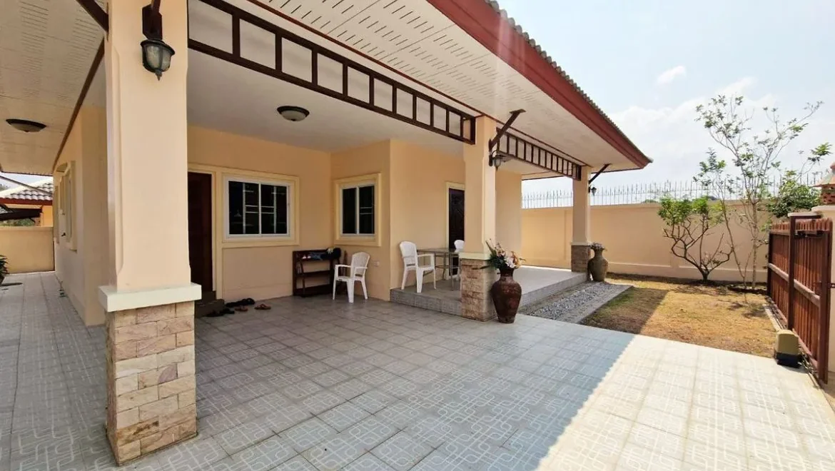 hs0992 villa single house rent in rose land and house east pattaya pro 18