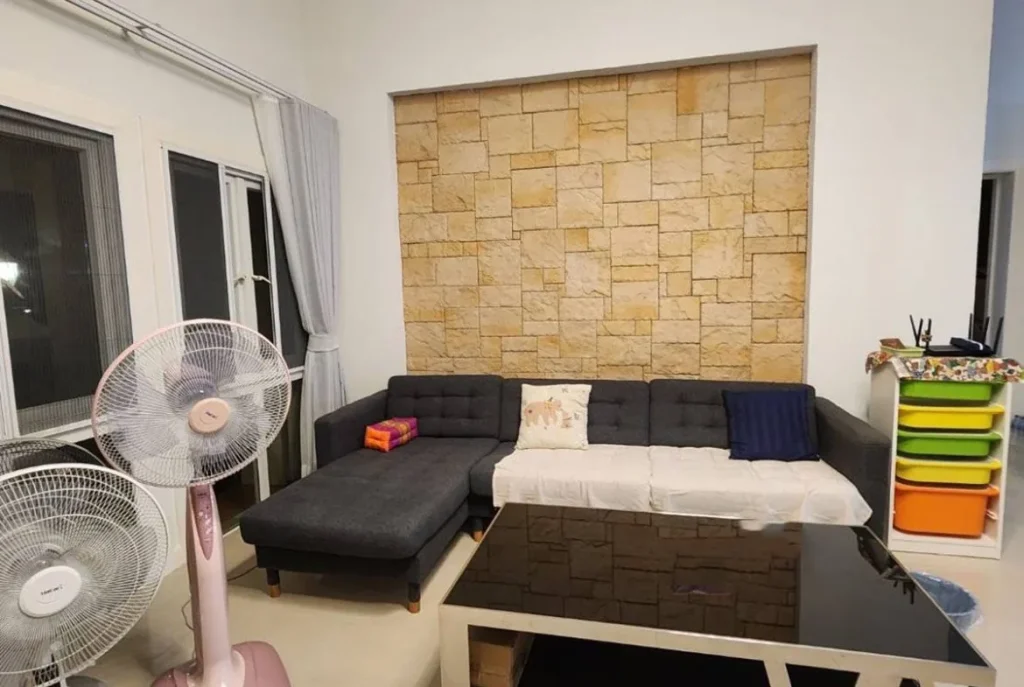 hs1033 3 bedrooms villa single house in silk road place east pattaya p 02