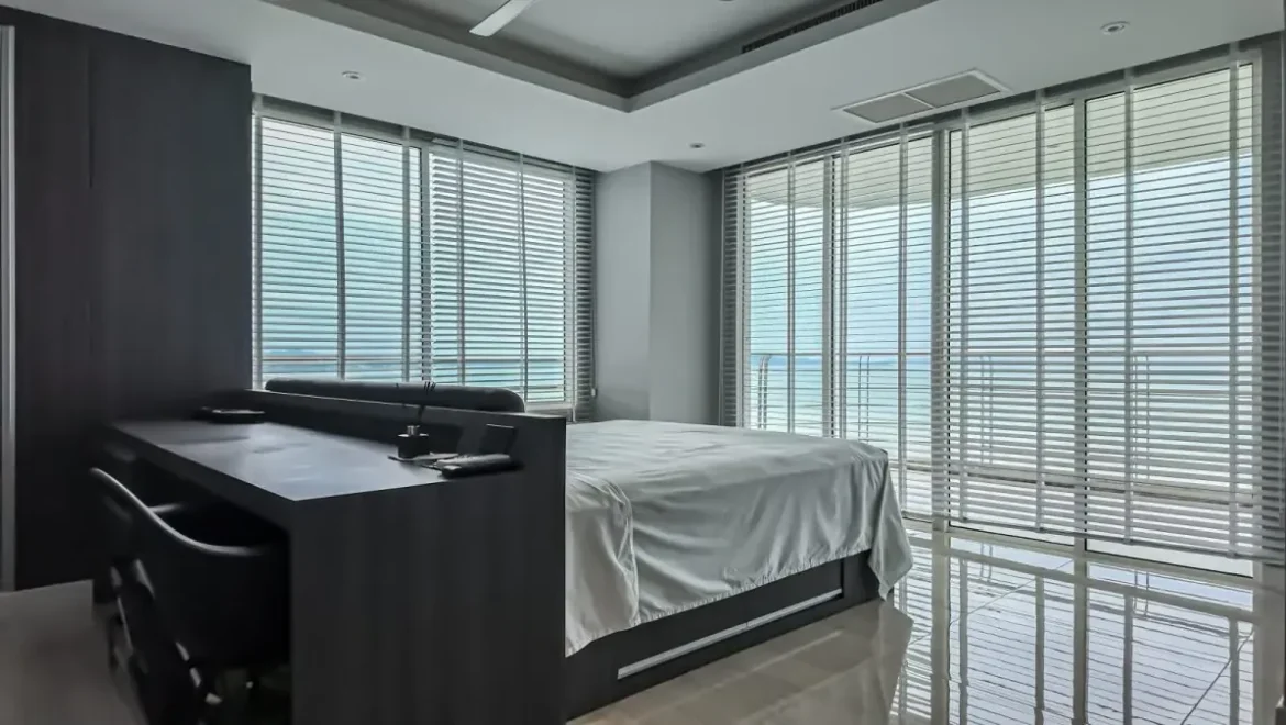 luxury beachfront condominium jomtien property for sale 06