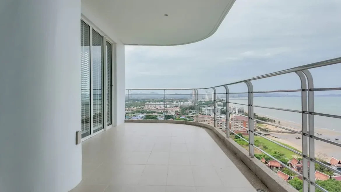 luxury beachfront condominium jomtien property for sale 13