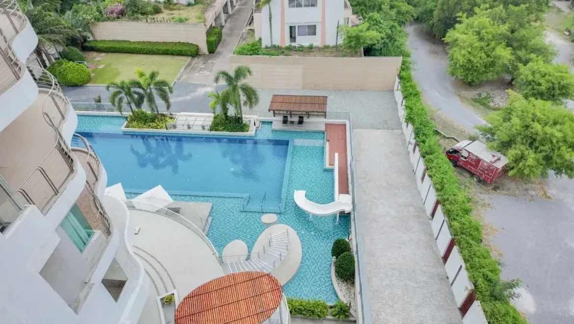 luxury beachfront condominium jomtien property for sale 14