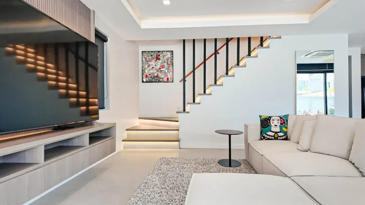 luxury pool villa central pattaya property for sale 08