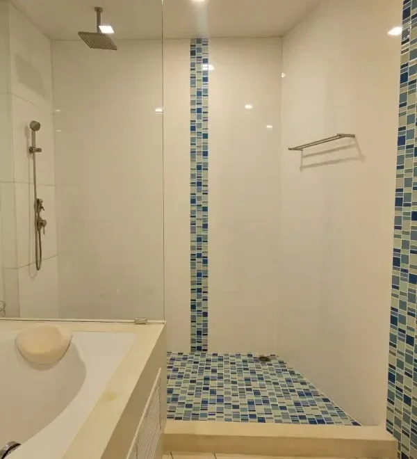 the crown of wongamat a renovated penthouse with unrivaled sea views p 22
