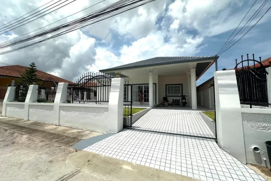 3bedrooms single house in ek mongkon 41 in khao talo pattaya property 01