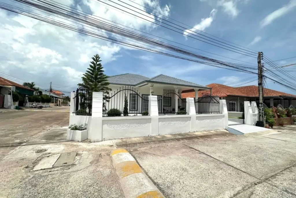 3bedrooms single house in ek mongkon 41 in khao talo pattaya property 02