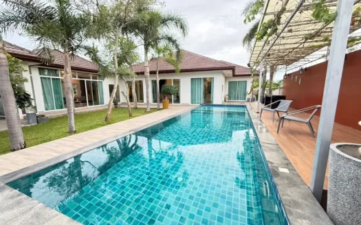 5 Bedroom Pool Villa for Sale in Huay Yai – Garden Ville 2