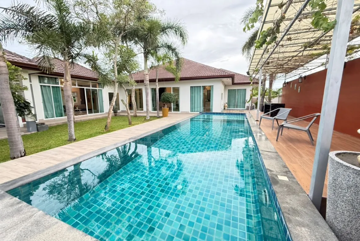 Five bedroom pool villa at Garden Ville 2 in Huay Yai