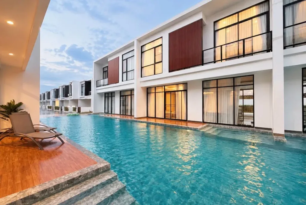 4 Bedroom Pool Villa for Sale in North Pattaya &ndash; Villa La Richie