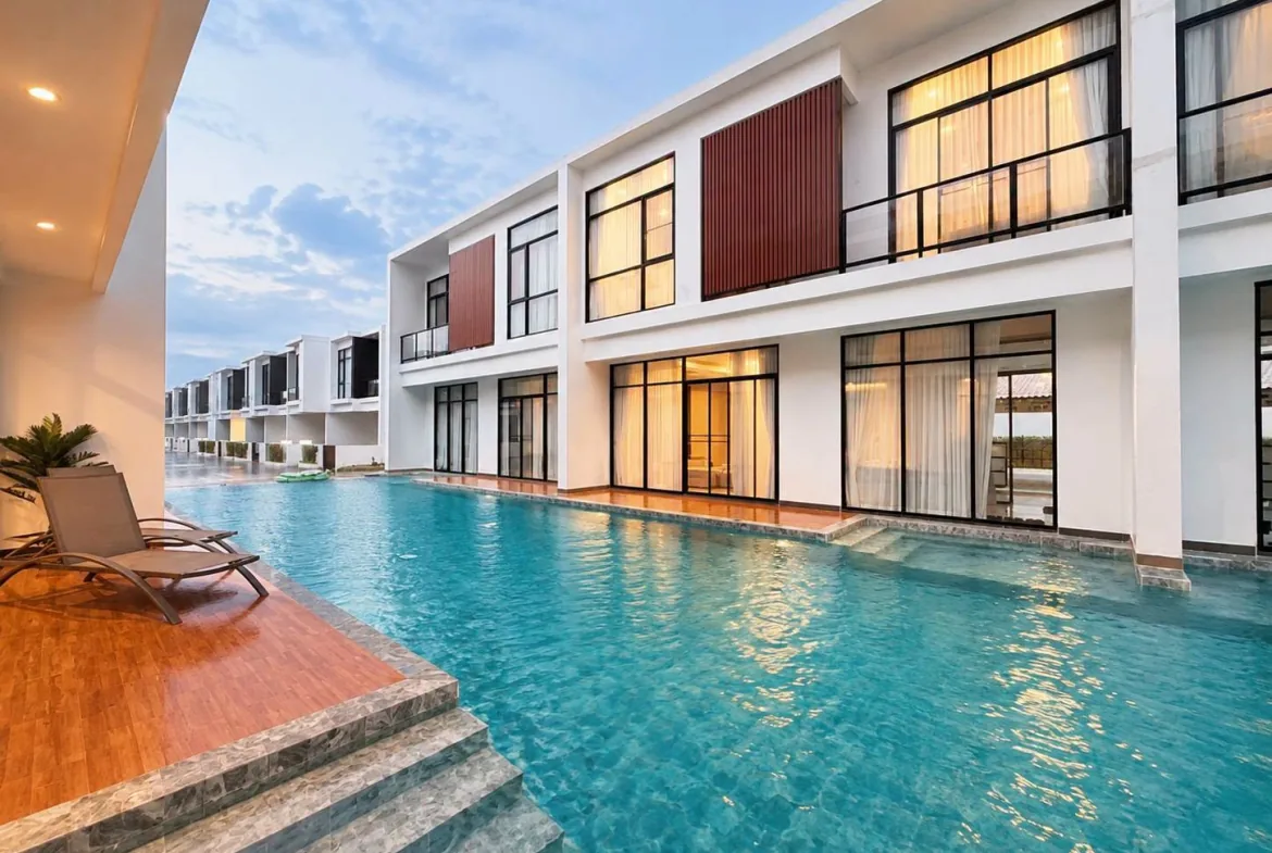 Four-bedroom pool villa for sale at Villa La Richie in North Pattaya