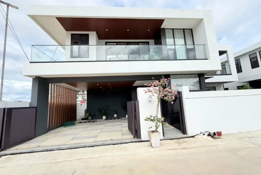hs1510 4bedroom luxury pool villa house in lavender villa in sukhumvit 03