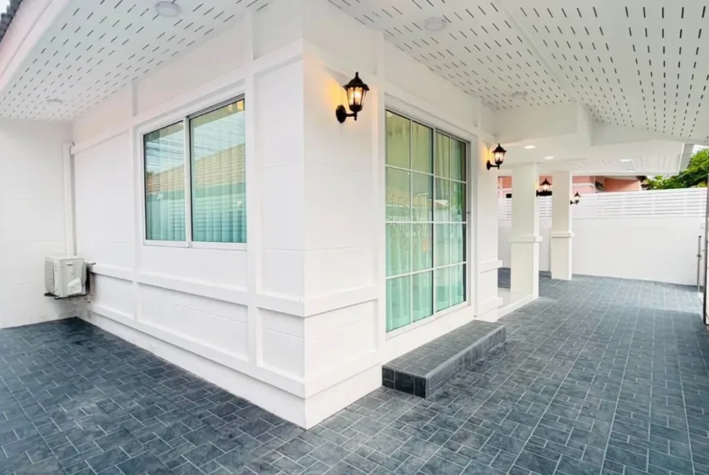 hs1511 2bedroom sigle house in rattanakorn village 17 in soi saim coun 03